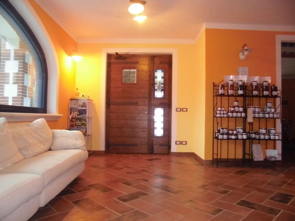 Agriturismo Bio-Ecologico Sant'Isidoro Roccaforte Mondovi Bagian luar foto