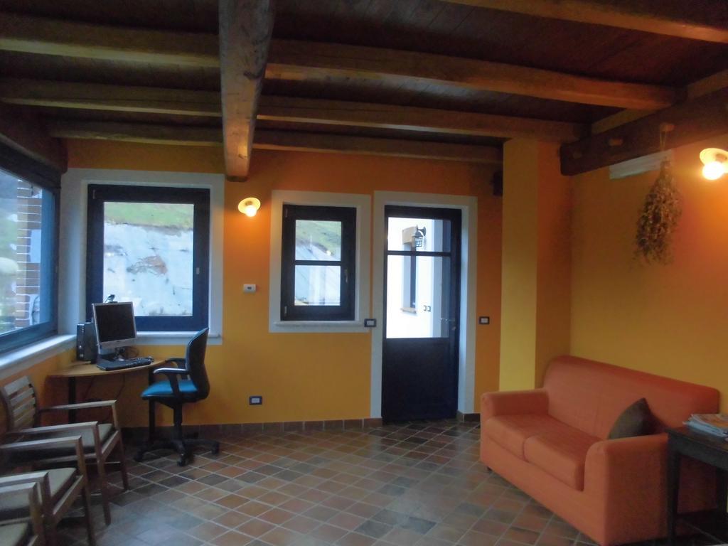 Agriturismo Bio-Ecologico Sant'Isidoro Roccaforte Mondovi Bagian luar foto