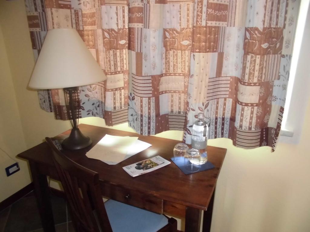 Agriturismo Bio-Ecologico Sant'Isidoro Roccaforte Mondovi Bagian luar foto