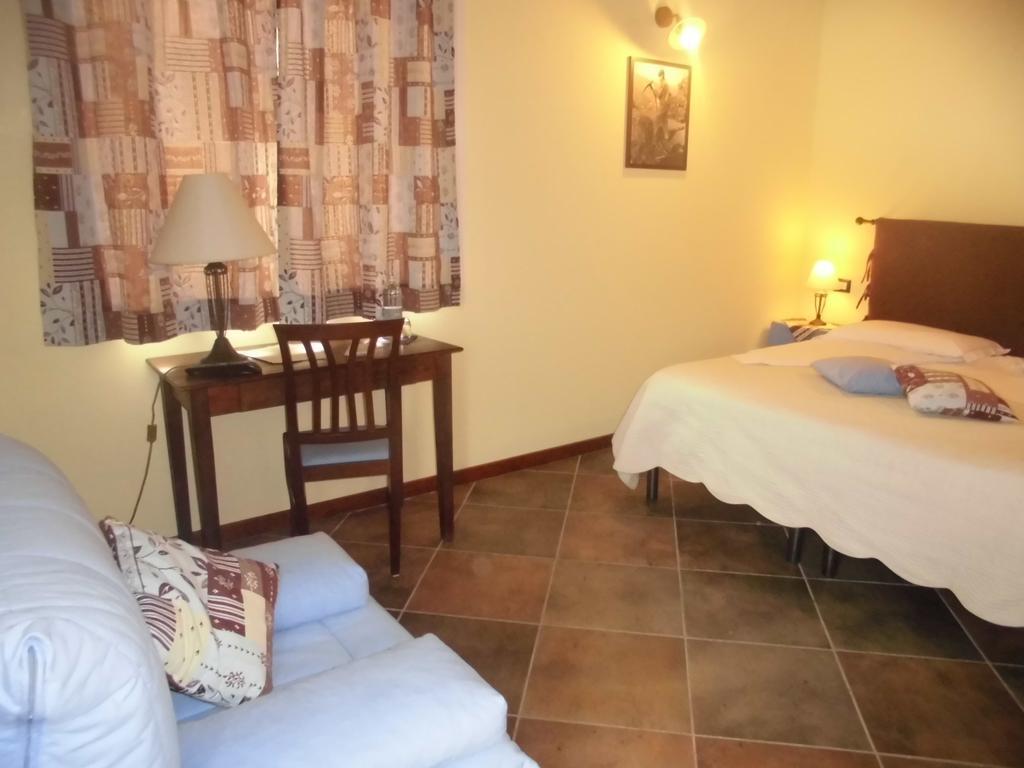 Agriturismo Bio-Ecologico Sant'Isidoro Roccaforte Mondovi Bagian luar foto