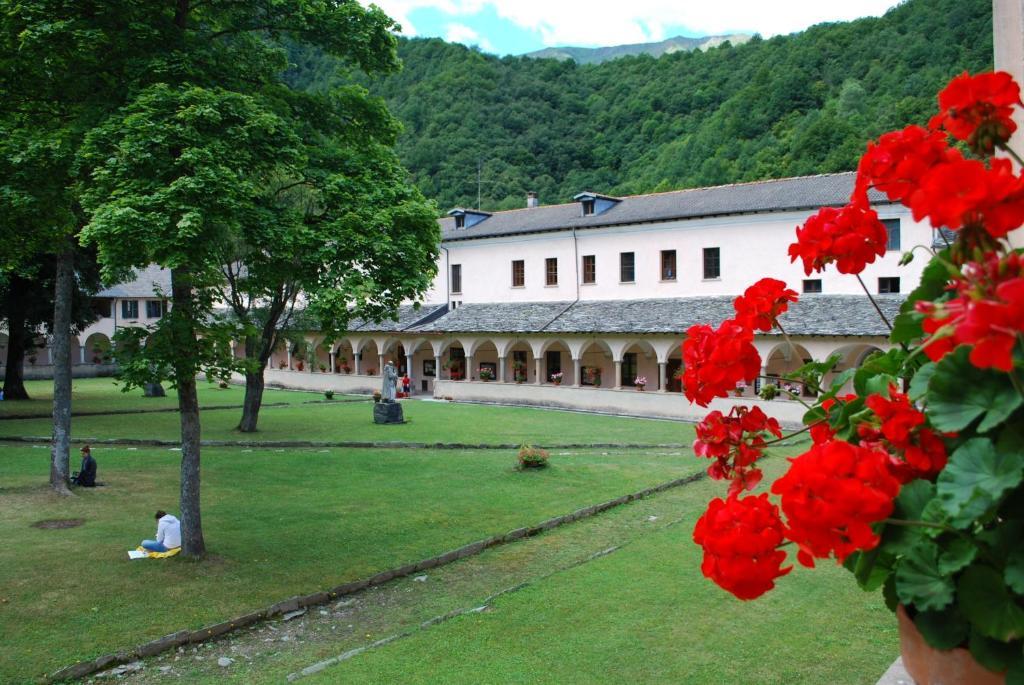 Agriturismo Bio-Ecologico Sant'Isidoro Roccaforte Mondovi Bagian luar foto