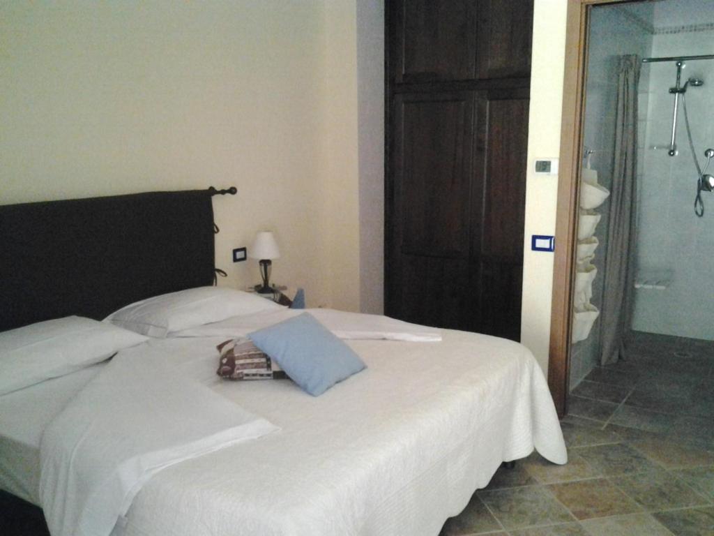 Agriturismo Bio-Ecologico Sant'Isidoro Roccaforte Mondovi Bagian luar foto